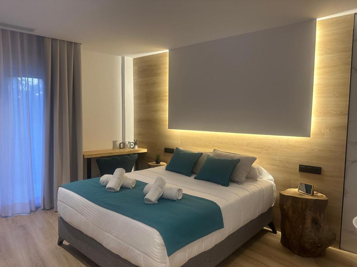 Hotel Lotus *