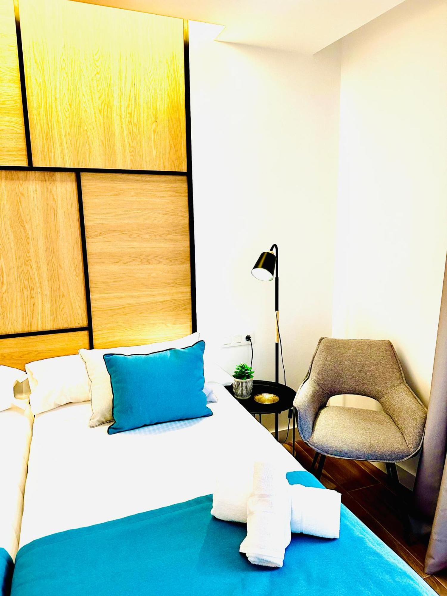 Hotel Lotus *